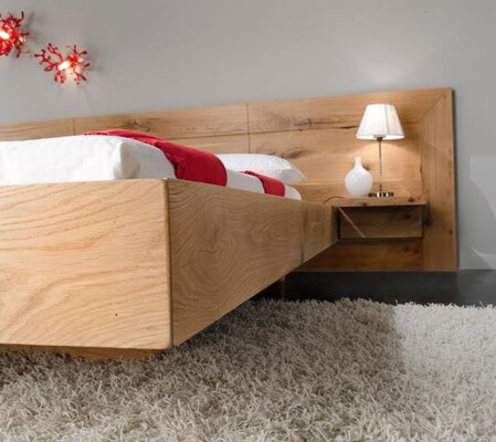 letto in rovere massello sospeso letto in rovere massello sospeso